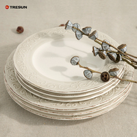Assiette de service en grès beige de luxe, prix usine, pour cuisine, hôtel, restaurant, traiteur, avec motif en relief