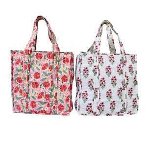 Haute Qualité Matelassé Coton Imprimé À La Main Fourre-Tout Réversible Fermeture Éclair Coton Sac Fourre-Tout Imprimé Grands Sacs - Product Image 1