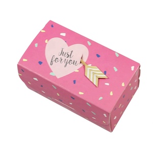 <span class=keywords><strong>Boîte</strong></span> <span class=keywords><strong>à</strong></span> gâteau en papier rose, <span class=keywords><strong>boîte</strong></span> carrée d'anniversaire, transport de fournitures de décoration portables, outils <span class=keywords><strong>boîte</strong></span> <span class=keywords><strong>à</strong></span> gâteau en papier avec journal imprimé personnalisé, vente en gros - Product Image 3