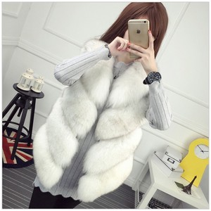 Natural White Color Fluffy Real Fox <strong>Fur</strong> Vest Women Elegant Raccoon Fox <strong>Fur</strong> <strong>Gilet</strong> Sleeveless Fox <strong>Fur</strong> <strong>Gilet</strong> for Little <strong>Girls</strong> - Product Image 1