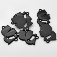 Étiquettes métalliques personnalisées de différentes formes avec logo de marque en relief pour vêtements/textiles, étiquettes de marque à coudre