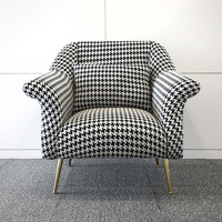Fauteuil d'appoint moderne en tissu avec pieds en métal doré, chaise individuelle pour salon, chambre, hôtel, ou espace détente