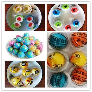 Produsen Penjualan Laris Rasa Buah Halal Bentuk Bola Besar Pola Sepak Bola Gelembung Berisi Permen dan Permen - Product Image 5