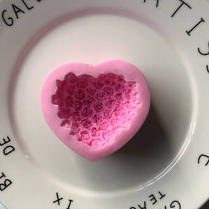 <span class=keywords><strong>Moldes</strong></span> <span class=keywords><strong>de</strong></span> silicona <span class=keywords><strong>de</strong></span> 4 diseños para fundición <span class=keywords><strong>de</strong></span> resina Lote <span class=keywords><strong>de</strong></span> resina epoxi Flor Lotus Daisy Rose Heart Cake Tools - Product Image 3