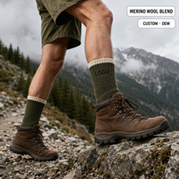 Chaussettes de randonnée en laine mérinos personnalisées en gros pour hommes et femmes, chaussettes thermiques d'extérieur rembourrées et côtelées, fabricant OEM
