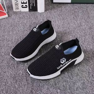 Zapatos Casuales Nuevos con Malla Transpirable para <span class=keywords><strong>Mujer</strong></span>, Zapatos Deportivos de Una Pieza para la Moda Femenina - Product Image 4