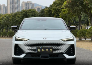 Voitures <span class=keywords><strong>d</strong></span>'<span class=keywords><strong>occasion</strong></span> Changan UNI-V 2023 1.5T Édition Prestige Voiture compacte Essence Berline à hayon Véhicules <span class=keywords><strong>d</strong></span>'<span class=keywords><strong>occasion</strong></span> Voitures <span class=keywords><strong>d</strong></span>'<span class=keywords><strong>occasion</strong></span> <span class=keywords><strong>pas</strong></span> chères à vendre - Product Image 4