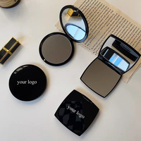 Miroir de maquillage pliable de poche miniature en plastique carré simple avec logo personnalisé 2026, cadeau pour femmes