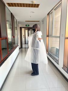 Imperméable PLA écologique Poncho de pluie dégradable à l'amidon de maïs Imperméables PLA à usage unique pour hommes et femmes - Product Image 3