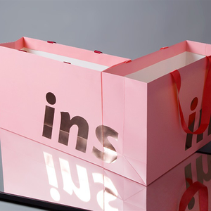 Sac de shopping en papier rose de luxe avec impression personnalisée, vente en gros, emballage pour petites entreprises, ruban accessoire pour vêtements, fourrure - Product Image 3