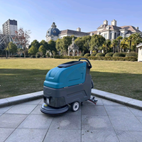 Vente chaude 24V Hôtel automatique Walk-Behind électrique épurateur de sol nouvelle main pousser balayeuse avec batterie propre moteur de brosse