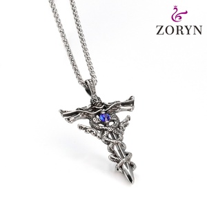 Pendentif Épée Double Dragon en Acier Inoxydable avec Incrustation de Zircon Bleu, Bijou de Mode Gothique Punk Vintage en Acier Titane pour Hommes - Product Image 3