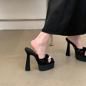 Chaussures en cuir à talons robustes pour mariages et événements du soir, semelle antidérapante pour la sécurité, la confiance et le style, réductions sur les commandes en gros - Product Image 2