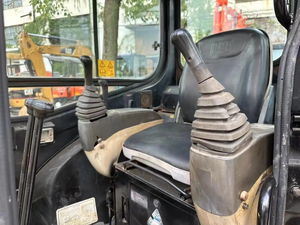 Mini excavatrice CAT303 utilisée en excellent état par Caterpillar avec moteur à composants centraux - Product Image 5