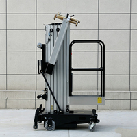 Plateforme élévatrice aérienne monomât en aluminium pour l'entretien intérieur des écoles et hôpitaux, avec roues auxiliaires mobiles et table de levage stable
