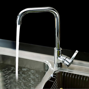 ก๊อกน้ำห้องครัวแบบก้านเดียว หมุนได้ 360 องศา แกนวาล์วเซรามิก ติดตั้งบนเคาน์เตอร์ สไตล์โมเดิร์น - Product Image 1