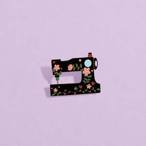 Set de Pins Esmaltados de Costura Creativa: Máquina de Coser Floral, Insignia Metálica, Pin de Solapa Elegante para Acolchado, Decoración, Regalo - Product Image 5
