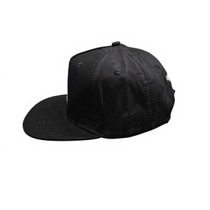 Casquette de baseball à visière plate A&T de Caroline du Nord, ajustable avec fermeture snapback, pour fans de sport universitaires, casquette structurée, style streetwear décontracté - Product Image 3