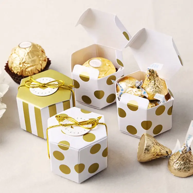 Vente en gros de mini boîtes en papier hexagonales à rayures noires et en feuille d'or pour bonbons boîte cadeau pour fête de mariage boîtes de décoration