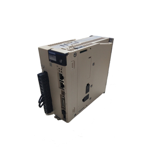 Controlador de Motor Fabricado en Japón SGD7S-5R5AA0A de 750 Vatios, Más Controlador de CA SGD7S-5R5AA0A - Product Image 1