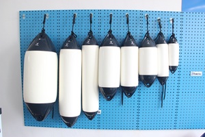 Accessoires de pare-chocs marins d'ailes de <span class=keywords><strong>bateau</strong></span> gonflables en PVC de série F pour bateaux et yachts pièce en <span class=keywords><strong>plastique</strong></span> neuve - Product Image 4