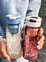 Mug élégant pour PC avec infuseur intégré pour thé et eau – Design portable et écologique inspiré d'Instagram – Idéal pour l'été et les étudiants