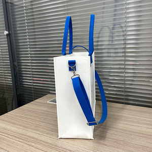 Customizable Felt Tote Bag Nonwoven Material Solid Color Women's Shoulder Bag For Advertising Gift Use - Product Image 3