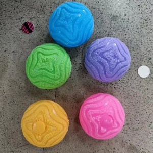 Jouet sensoriel Schylling Fuzz Ball Wonder Waves pour soulager le stress, jeu tactile, cadeau pour enfants et adultes, idéal pour la salle de classe et les voyages - Product Image 5