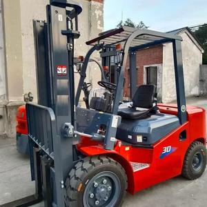 Chariot élévateur diesel productif de 3 tonnes JAC CPCD30H2 avec une vitesse de levage de 560 mm/<span class=keywords><strong>s</strong></span> et une vitesse de déplacement de 19 km/h pour la logistique d'usine - Product Image 1
