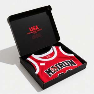 Caja de Embalaje de Cartón Kraft para Envíos Postales de Ropa de Lujo, Reciclable, Ecológica, con Logotipo Personalizado, Laminación Mate y Grabado en Relieve - Product Image 4