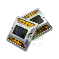 Vente en gros directe usine : Marqueur routier solaire en aluminium LS-02, étanche IP68, réflecteur encastré, marqueur routier LED, capacité de charge 20 tonnes
