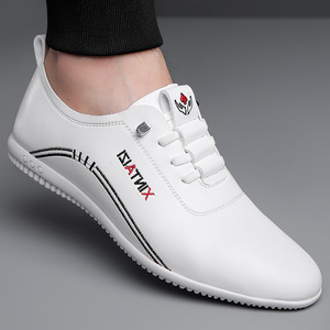 XINTAIZI Mocasines de cuero para hombre, zapatos informales con punta redonda y suela suave, zapatos planos sin cordones de estilo británico para jóvenes - Product Image 3