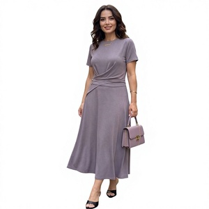 Ropa de Mujer al por Mayor, Elegante, con Estampado Abstracto, de Longitud Media, Cómoda para Uso Diario, Silueta Relajada, Colección Vacaciones - Product Image 1