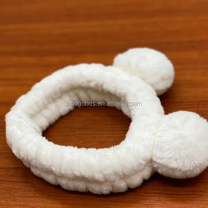 Serre-tête mignon en forme d'oreilles d'ours pour femmes, idéal pour le lavage du visage et l'application de masques, antidérapant, en flanelle et polaire corail, accessoire capillaire, lot en gros - Product Image 4