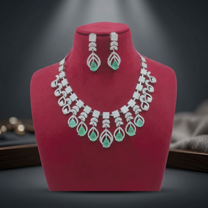 Conjunto de Collar Gargantilla Plateado con Diamantes Americanos y Cristales Rosa, Collar de Circonita Cúbica con Pendientes para Mujer - Product Image 2