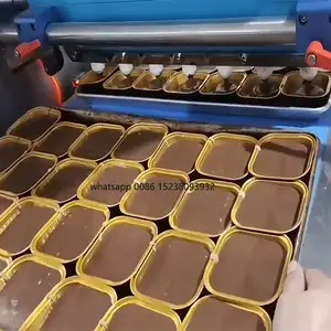 Endüstriyel otomatik küçük ticari kek dolum makinası Cupcake Depositor kek işleme hattı
