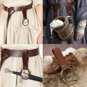 Pochette vintage en similicuir avec boucle de fermeture classique, détails rivetés et sangle réglable pour les passionnés de style rétro - Product Image 3