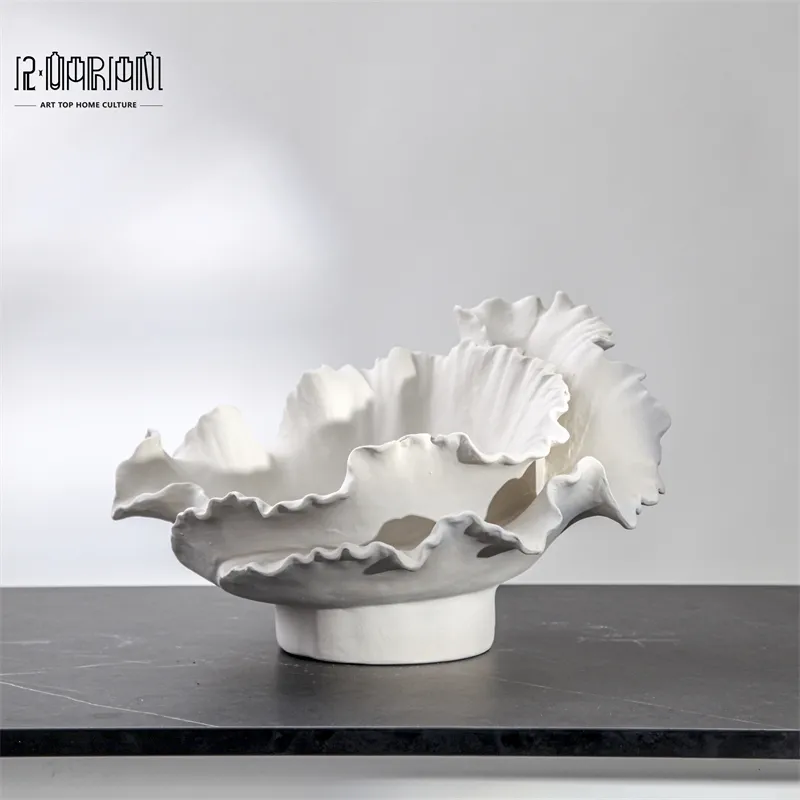 Modern Luxury Irregular Shell Shape Decorative Chocolate Ceramic Fruit Bowl Trays Home Decor
