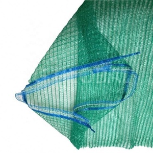 Sacs en <span class=keywords><strong>filet</strong></span> Raschel rouges et verts durables de 21*32 pouces (50 lb) en PE recyclable pour l'emballage du <span class=keywords><strong>bois</strong></span> de <span class=keywords><strong>chauffage</strong></span>, des oignons et de l'ail – Nouveau design - Product Image 3