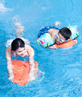 Planche de natation motorisée étanche IPX8 pour enfants, avec logo personnalisé, pour l'école de natation, jouet aquatique d'été