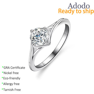 Anillo de Diamantes Solitario Moderno para Él y Ella, Minimalista, de Plata de Ley 925, Corte Redondo, 0.5CT VVS GRA, con Moissanita, Gran Venta - Product Image 1