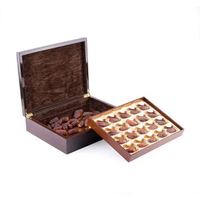 Boîte cadeau Ramadan en bois de luxe, design personnalisé, pour le marché arabe, chocolat et dattes, fabriquée par WoodBox Factory, saison KSA Riyad