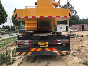 Grúa sobre Camión con Motor Diésel y Caja de Cambios, Capacidad de Elevación de 25 Toneladas, Pintura Original, Grúa Usada, Maquinaria de Construcción Usada - Product Image 4