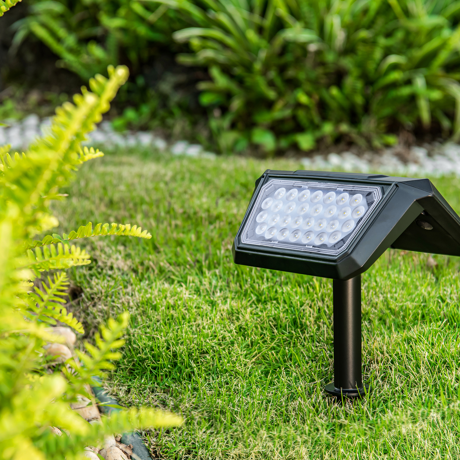 Solar Garden Spot Lights Adjustable Led Solar Landscape Lawn Light Outdoor Garden Driveway Decoration Spot Light
