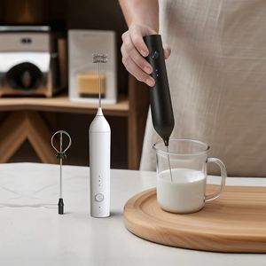 Batidor <span class=keywords><strong>de</strong></span> Leche 2 en 1, Espumador <span class=keywords><strong>de</strong></span> Leche Manual Recargable por USB - Product Image 1