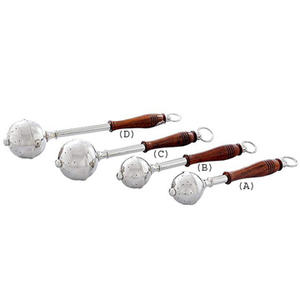 Aspersor de mano de agua bendita de latón pulido con mango de madera, accesorio elegante para velas de - Product Image 1