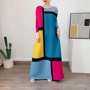 Vestido Largo Plisado de Color en Contraste Miyaki Sheen <span class=keywords><strong>2023</strong></span>, Ropa Holgada para Mujer, Talla Grande, Diseño Geométrico con Pliegues en Línea A - Product Image 2
