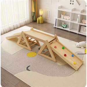 Triangle d'escalade en bois Montessori pour tout-petits, structure d'activités pour enfants, toboggan, balançoire pour aire de jeux intérieure - Product Image 4