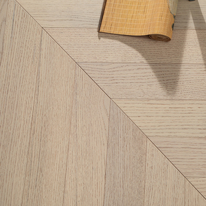 Parquet en chêne blanc brossé multicouche ISO9001, qualité AB, ignifuge, à rainures et languettes, 14mm 15mm 18mm, en bois véritable, motif chevron, pour écoles - Product Image 2