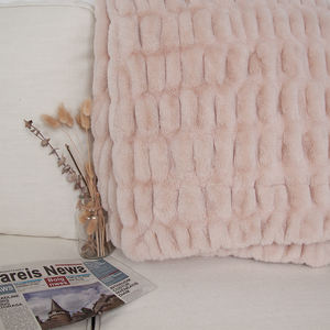 Manta de lujo de doble cara de piel de conejo de imitación, suave, con cojín para sofá, gran calidad, disponible - Product Image 6